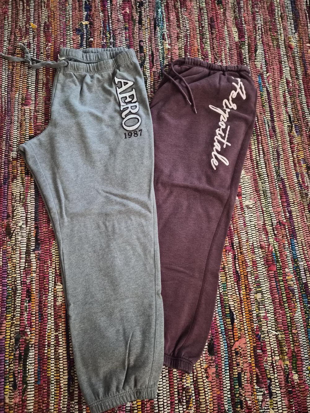 Aeropostale Gray & Maroon Logo Joggers - Girls